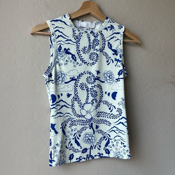 Dauphinette White Blue Porcelain Floral Print Sleeveless Tank Top Size Small - Picture 2 of 8
